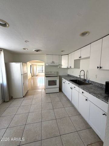 8022 E 6TH Avenue, Mesa, AZ 85208