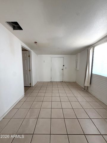 8022 E 6TH Avenue, Mesa, AZ 85208