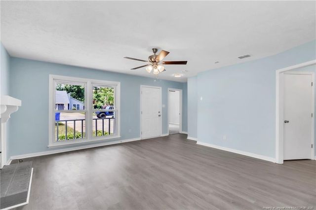 549 Hickorywood Drive, Fayetteville, NC 28314