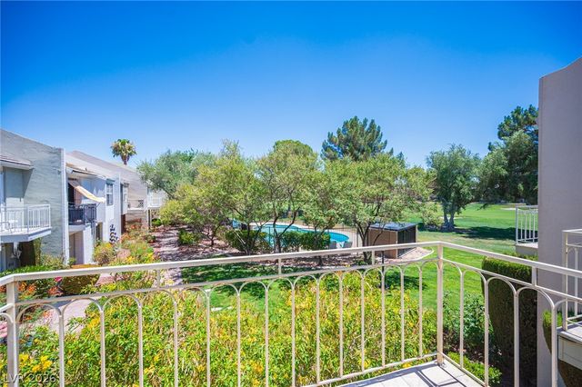 608 Tam O Shanter, Las Vegas, NV 89109