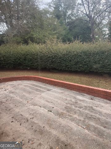 819 Ellenwood Circle W, Macon, GA 31204