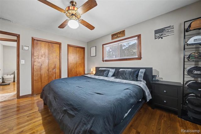 531 Oxbow Lake Road, White Lake, MI 48386