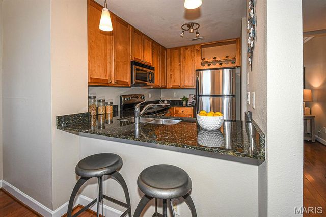 615 Clara Avenue 14, St Louis, MO 63112