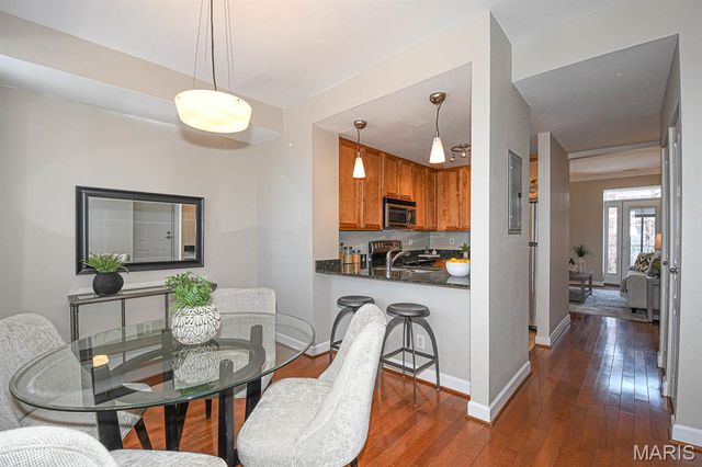 615 Clara Avenue 14, St Louis, MO 63112