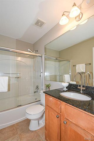 615 Clara Avenue 14, St Louis, MO 63112