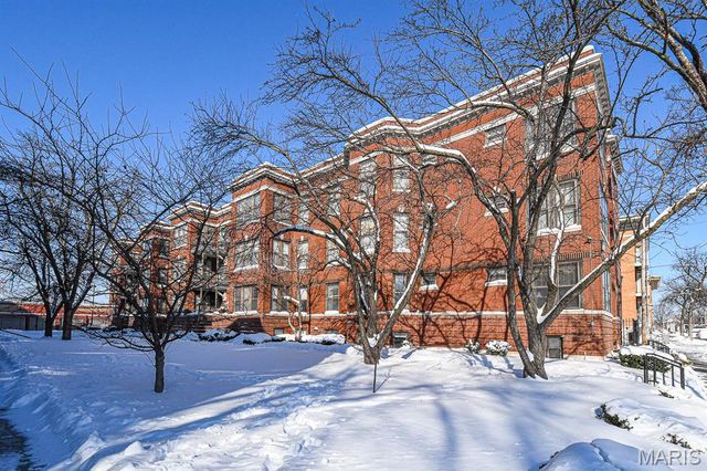 615 Clara Avenue 14, St Louis, MO 63112