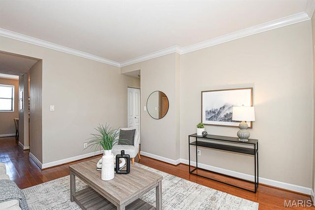 615 Clara Avenue 14, St Louis, MO 63112