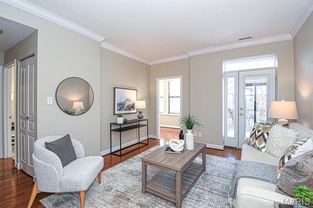 615 Clara Avenue 14, St Louis, MO 63112