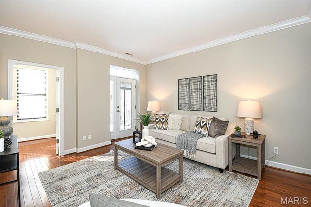 615 Clara Avenue 14, St Louis, MO 63112