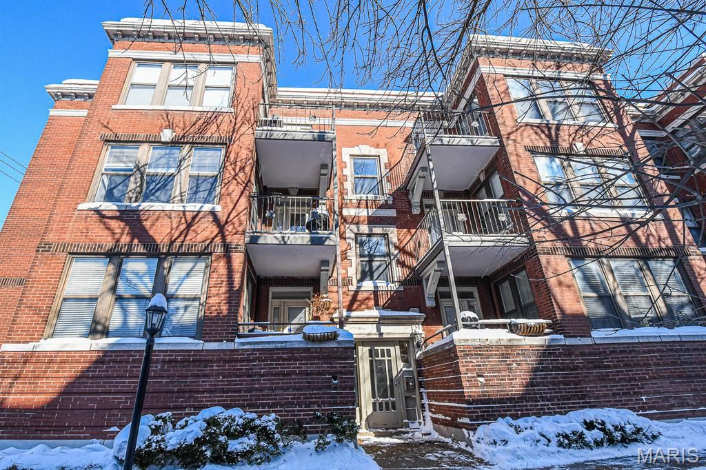 615 Clara Avenue 14, St Louis, MO 63112