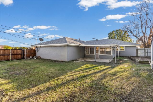 2500 Burnett Drive, Greenville, TX 75402