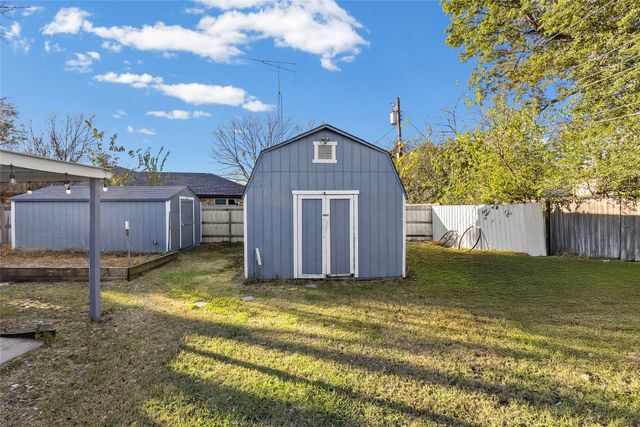 2500 Burnett Drive, Greenville, TX 75402