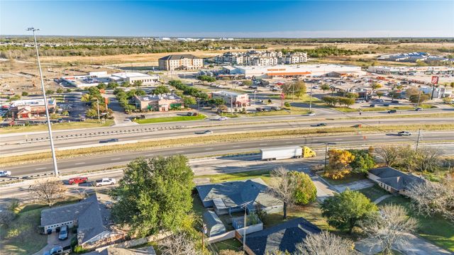 2500 Burnett Drive, Greenville, TX 75402