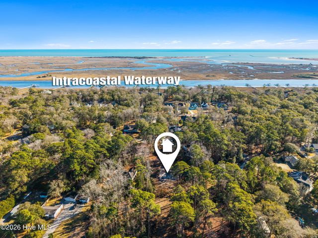 9136 Forest Drive SW, Sunset Beach, NC 28468
