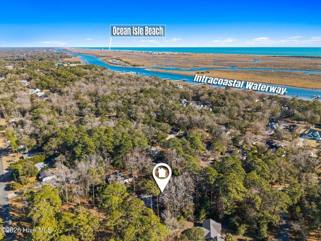 9136 Forest Drive SW, Sunset Beach, NC 28468