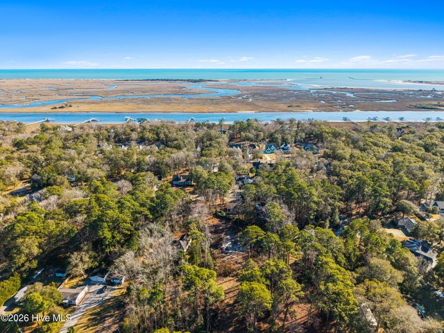 9136 Forest Drive SW, Sunset Beach, NC 28468