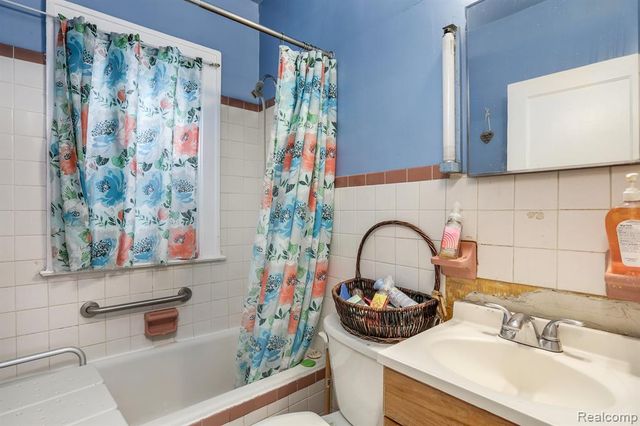 14902 Wisconsin Street, Detroit, MI 48238