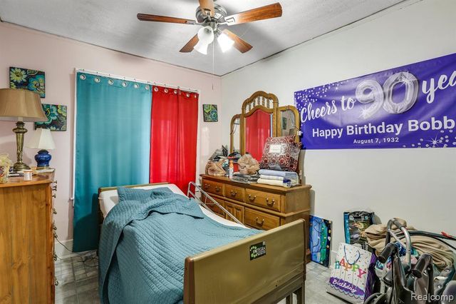 14902 Wisconsin Street, Detroit, MI 48238