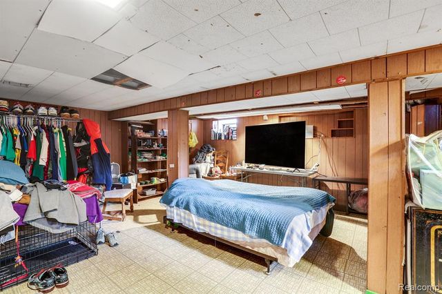 14902 Wisconsin Street, Detroit, MI 48238