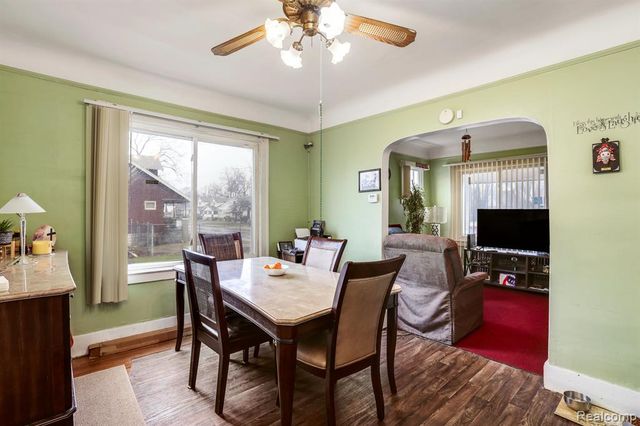 14902 Wisconsin Street, Detroit, MI 48238