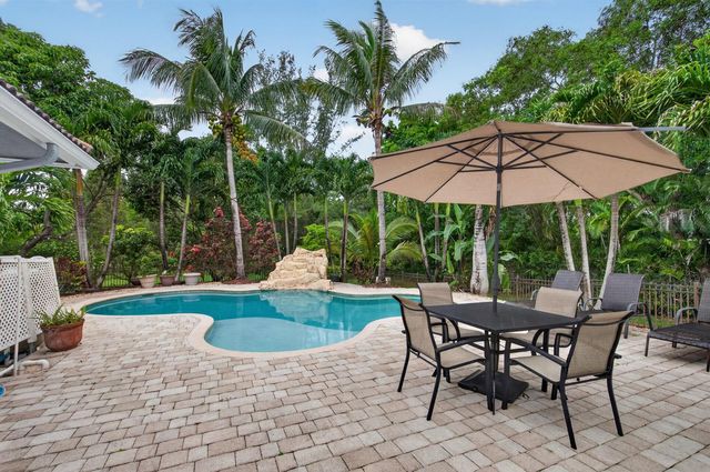 16541 SW 62nd Street, Southwest Ranches, FL 33331