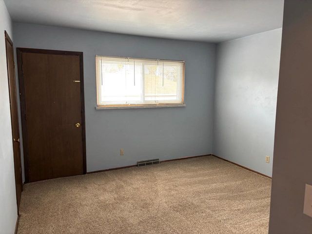 44 N Lakewood Gardens Lane, Madison, WI 53704