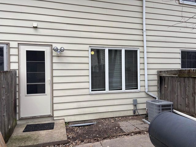 44 N Lakewood Gardens Lane, Madison, WI 53704