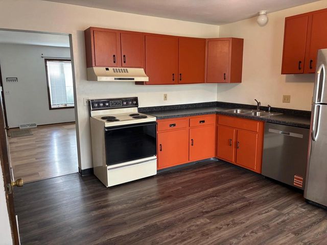 44 N Lakewood Gardens Lane, Madison, WI 53704