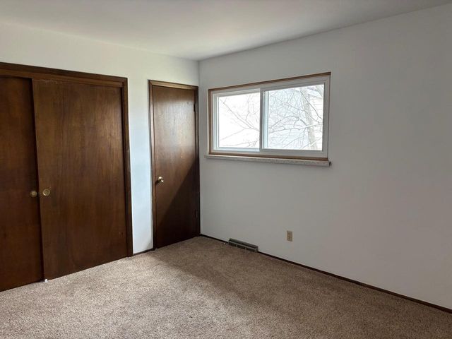 44 N Lakewood Gardens Lane, Madison, WI 53704