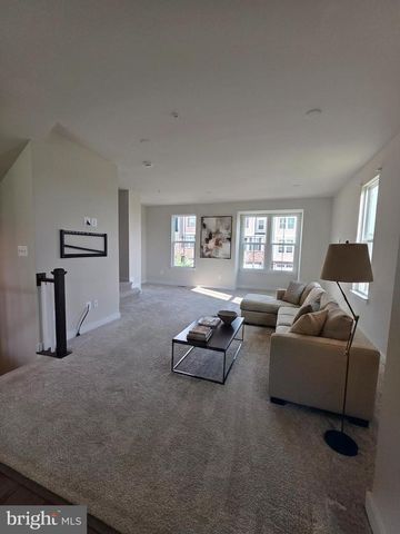 7924 OLIVE BRANCH LN, Laurel, MD 20723