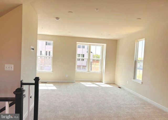 7924 OLIVE BRANCH LN, Laurel, MD 20723