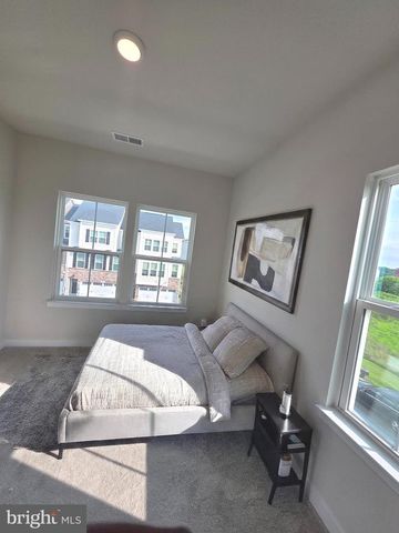 7924 OLIVE BRANCH LN, Laurel, MD 20723