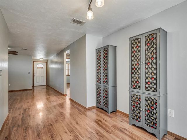 8405 S Brookline Avenue, Oklahoma City, OK 73159