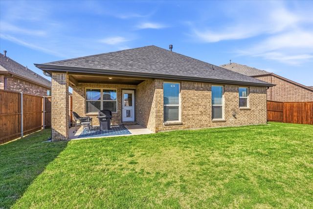 916 Brittany Drive, Anna, TX 75409