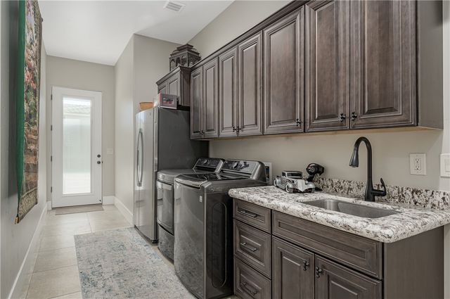 5645 S Chickasaw Avenue, Fort Mohave, AZ 86426