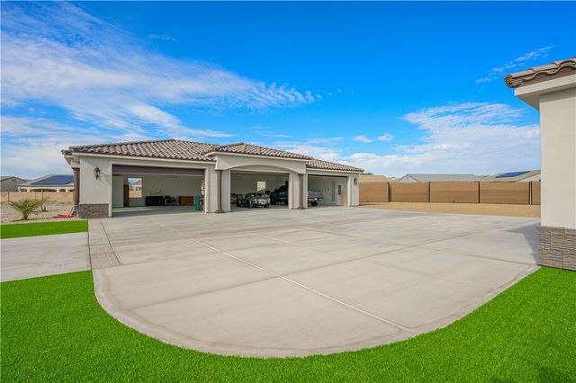 5645 S Chickasaw Avenue, Fort Mohave, AZ 86426