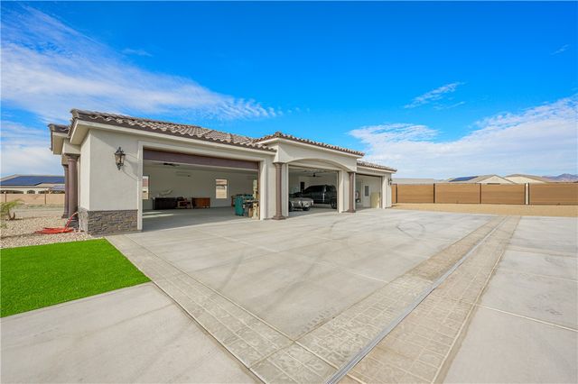 5645 S Chickasaw Avenue, Fort Mohave, AZ 86426