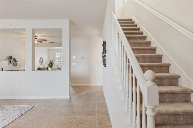 3040 Village Plaza Dr, Roseville, CA 95747