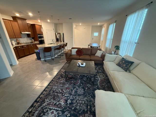 404 Sambar Bay Dr., Boerne, TX 78006