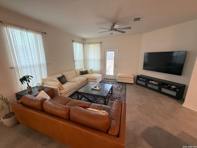 404 Sambar Bay Dr., Boerne, TX 78006