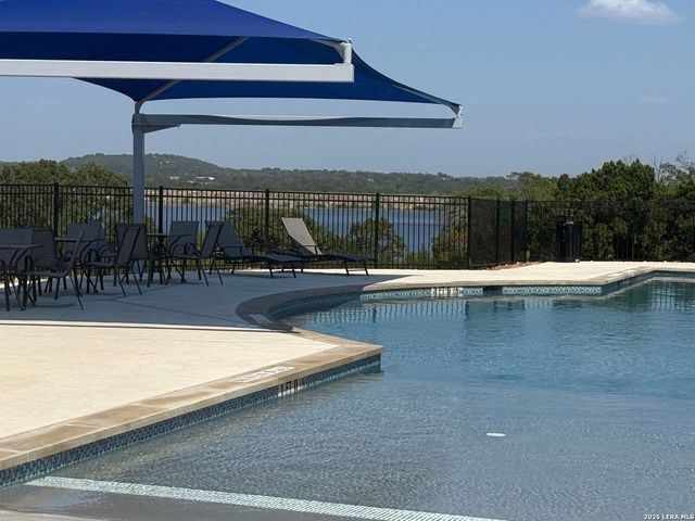 404 Sambar Bay Dr., Boerne, TX 78006