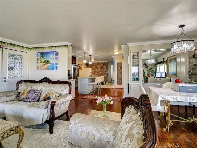 2550 Pacific Coast 255, Torrance, CA 90505