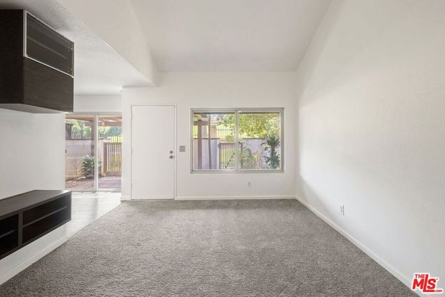 24817 Sand Wedge Lane, Valencia, CA 91355