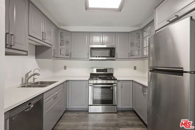 24817 Sand Wedge Lane, Valencia, CA 91355