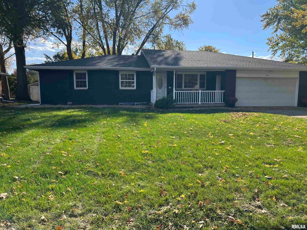 916 E JACKSON Street, Morton, IL 61550