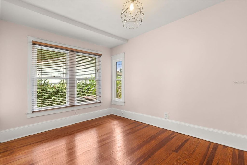 Image 16 of property listing at 1915 E CONCORD STREET, Orlando, FL 32803