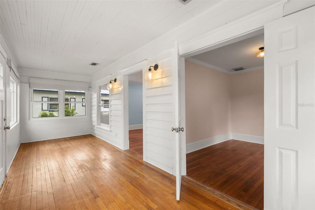 Image 10 of property listing at 1915 E CONCORD STREET, Orlando, FL 32803