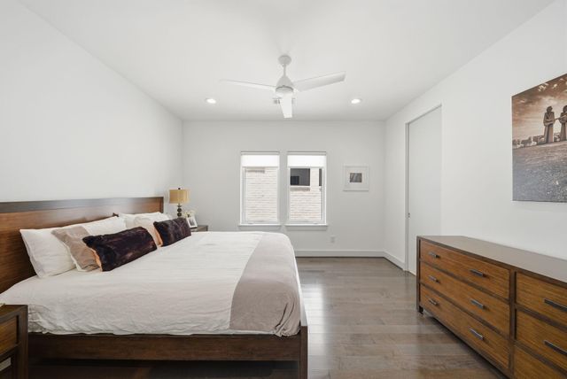 6610 Sivley Street, Houston, TX 77055