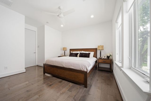6610 Sivley Street, Houston, TX 77055