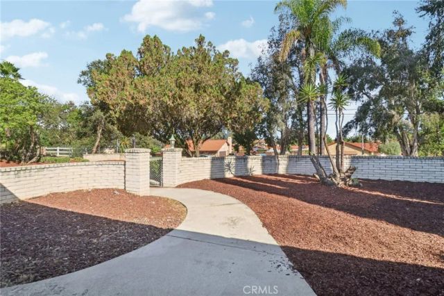 2243 Avenida Del Diablo, Escondido, CA 92029